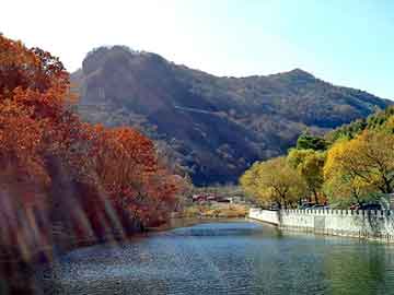 联黎部队多个阵地遇袭 有火箭弹掉入我营区